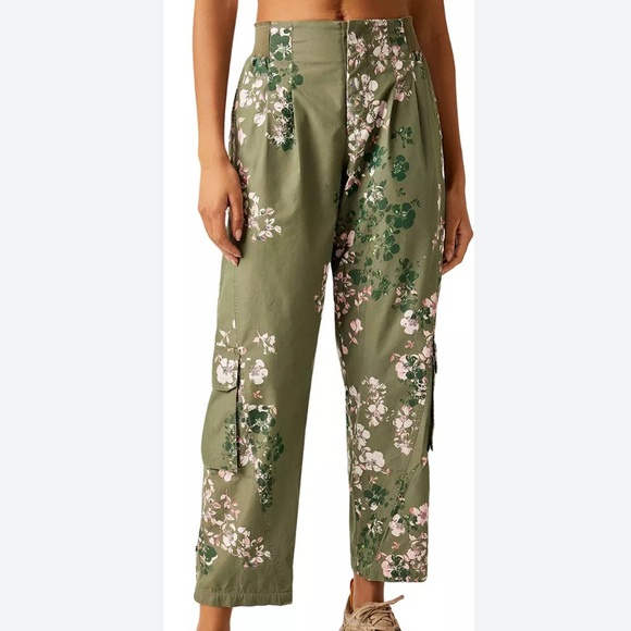 FP Movement by Free People Pants - Free People Movement Mesmerize Me Cargo pants Olive Floral